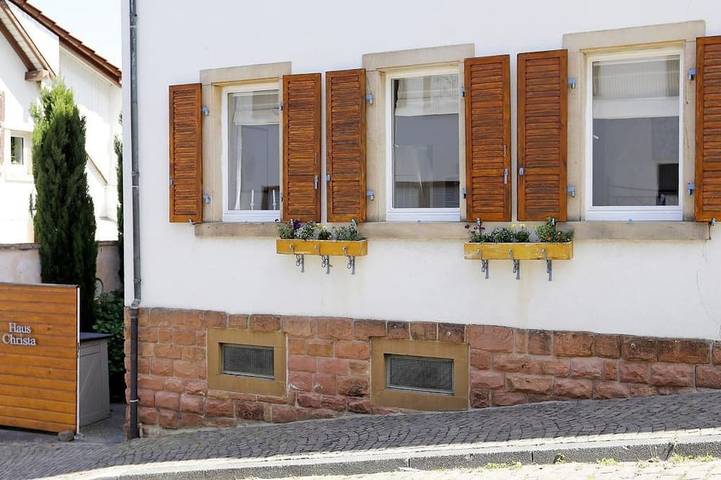 Ferienhaus für 4 Personen, mit Sauna und Garten in Deutsche Weinstraße