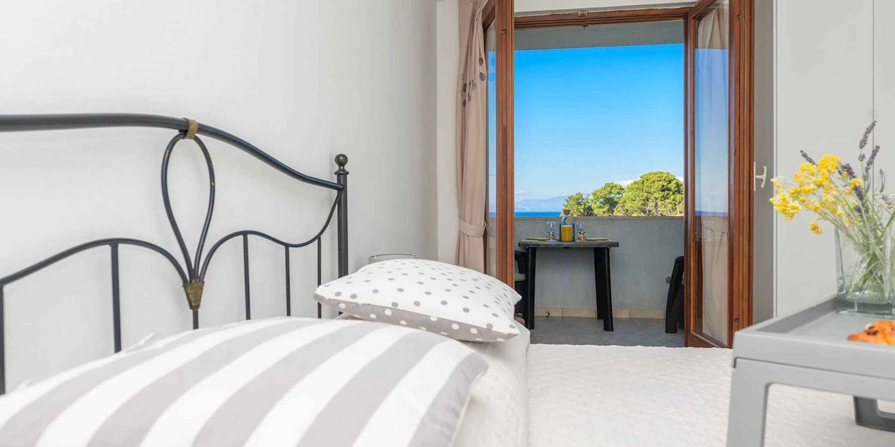 Cijeli apartman za odmor, Holiday apartment with balcony  in Veli Losinj, Kvarn Islands