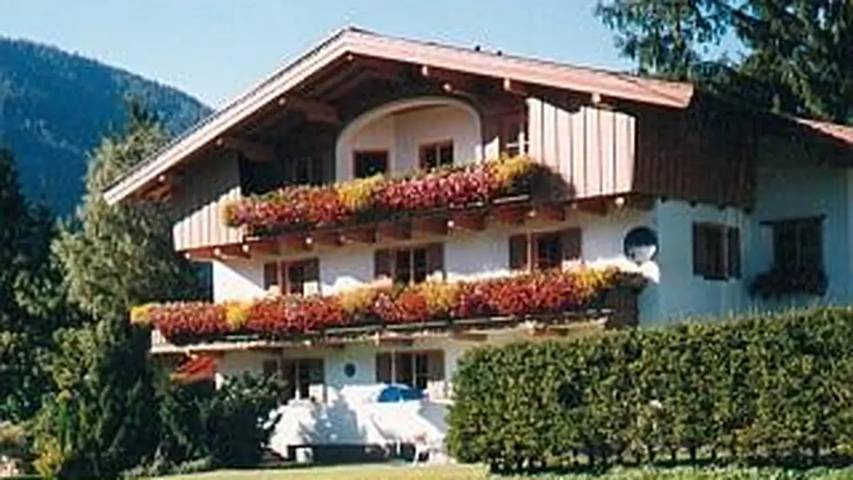 Ferienwohnung für 5 Personen, mit Sauna und Balkon in Sankt Ulrich am Pillersee
