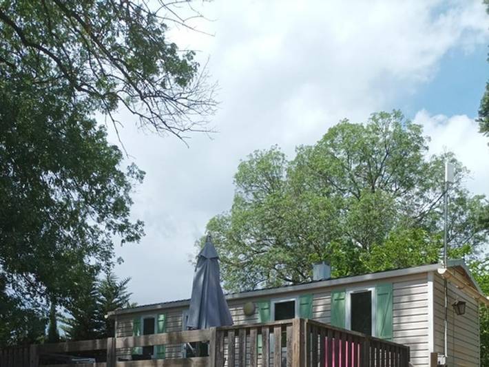 Flower Camping Moulin des Iscles - Mobilheim 4 personen - Mobilheim Komfort Tatiana - 23m² (2 Zimmer) in Roquebrune-sur-Argens, Mittelmeerküste (Frankreich)