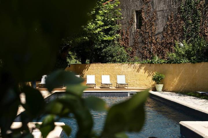 Maison de vacances pour 15 personnes, avec terrasse ainsi que piscine et jardin