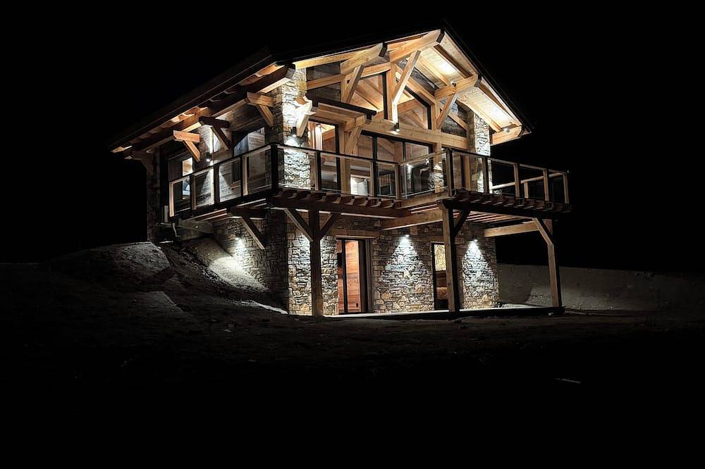 Chalet 115m2 haut de gamme dans station de ski idéal 2 familles (8-10 personnes) in Saint-Pierre-dels-Forcats, Parc naturel régional des Pyrénées catalanes