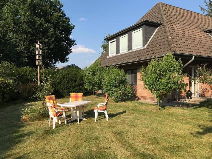 Ferienwohnung für 2 Personen, mit Terrasse und Garten sowie Ausblick in Süderlügum