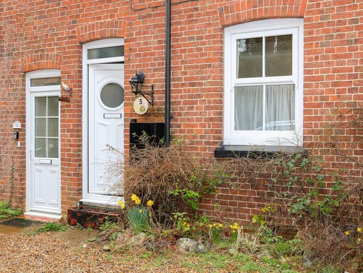 5 Melinda Cottages in Runton, Norfolk Coast