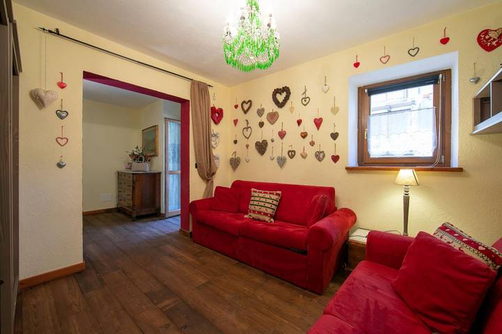 Ganze Wohnung, Baita La Ciaburna with Garden (skiing nearby) in Bardonecchia, Turin Provinz