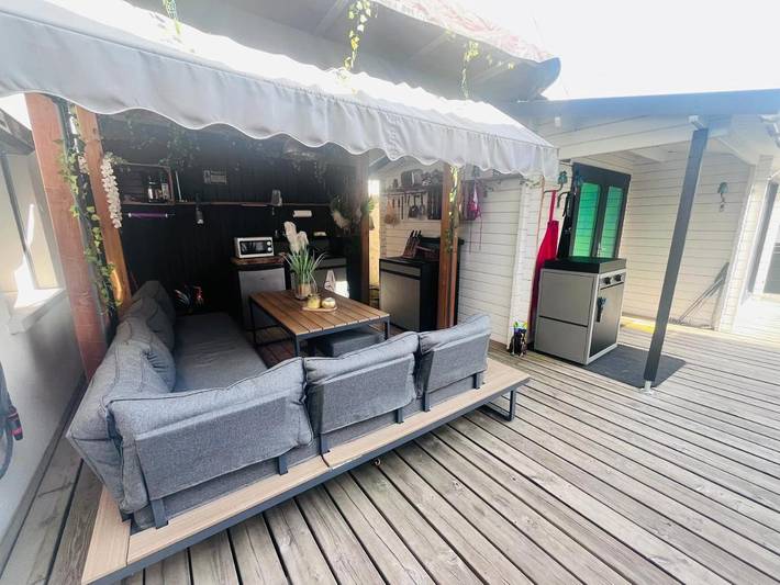Gîte pour 2 personnes, avec Terrasse ainsi que Jardin et Piscine à Vichy - 4