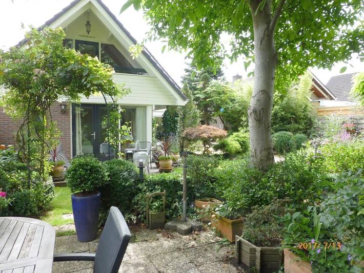 B&b voor 2 personen, with Terras and Tuin as well as Uitzicht in Zevenaar