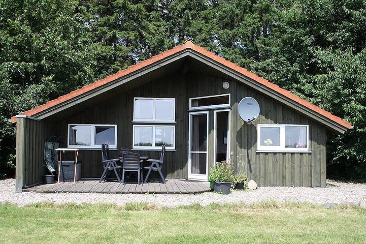Ferienhaus für 6 Personen, mit Terrasse und Garten sowie Sauna in Tarp