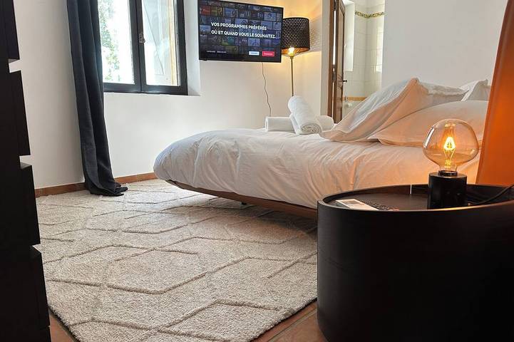 Location de vacances pour 8 personnes, avec jacuzzi et jardin à Mons (Var) - 4