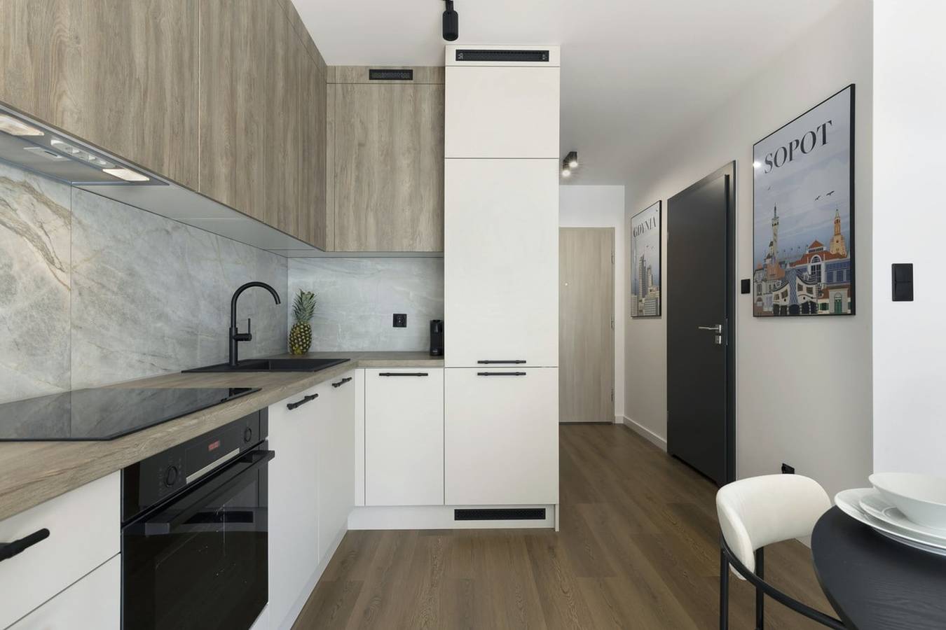 Ganze Wohnung, Ferienwohnung für 7 Personen mit Terrasse in Danzig, Dreistadt