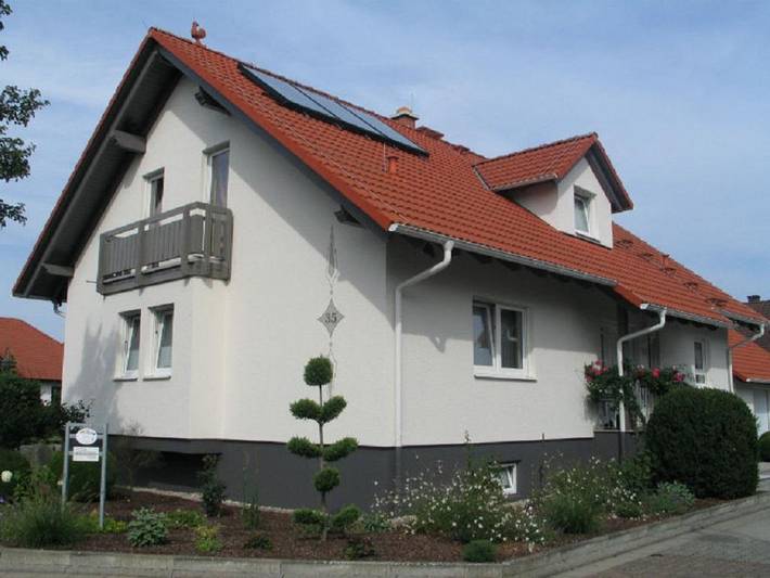 Ferienwohnung für 5 Personen, mit Balkon und Garten in Rheinebene