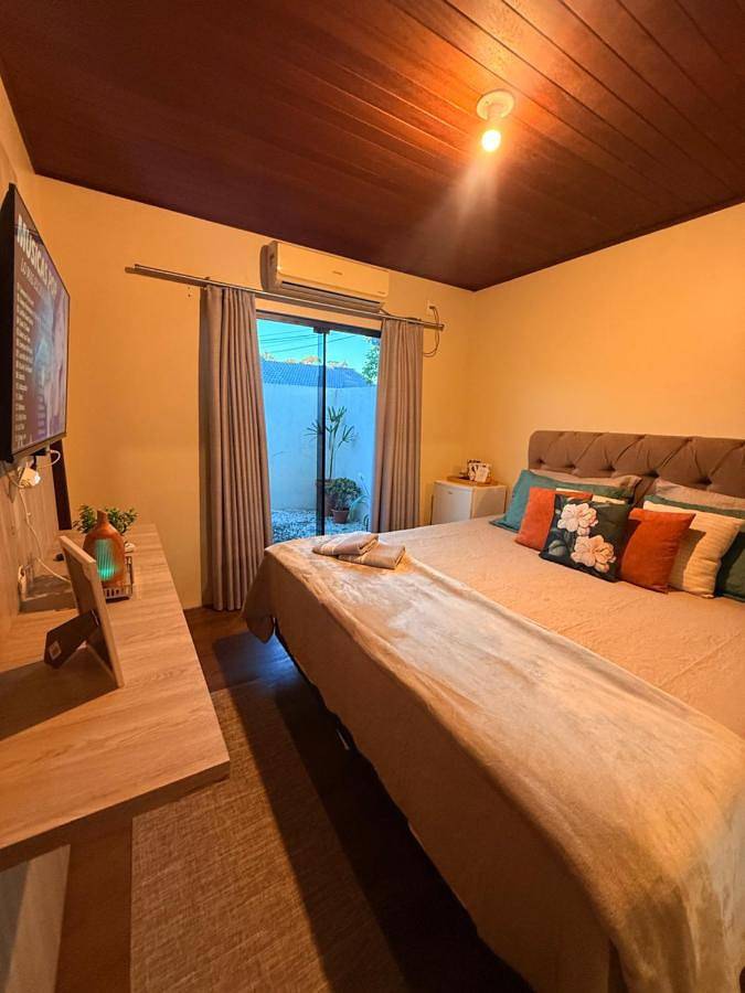 Casas e apartamentos de temporada para 2 pessoas, com balcão e jardim em Ribeirão da Ilha