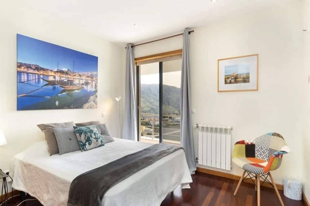 Villa with pool in the Douro Valley in Serra do Marão, Baião