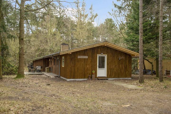 Ferienhaus für 8 Personen, mit Sauna und Terrasse sowie Garten in Dänemark