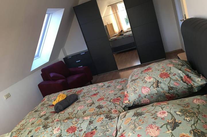 Ganze Wohnung, Sonnige Wohnung mit Balkon. in Eppingen, Kraichgau