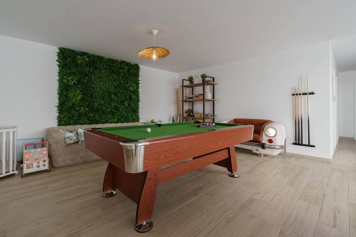 Location de vacances pour 12 personnes, avec jacuzzi ainsi que piscine et jardin à Ribamar - 4