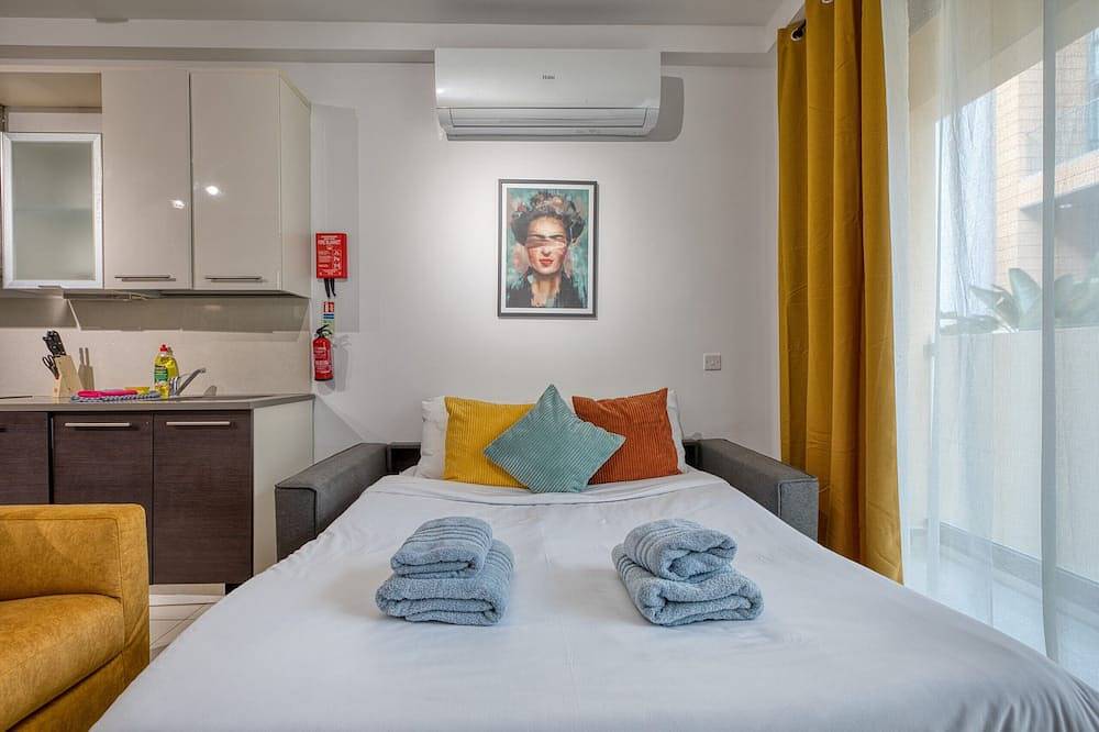 Geheel appartement, Spacious 2 bedroom apartment in Spinola Bay Cgre1-1 in Paceville, San Giljan