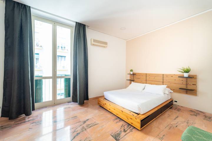 Ferienwohnung für 7 Personen, mit Balkon in Neapel - 3