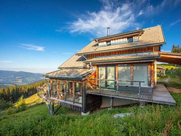 Ferienhaus für 6 Personen, mit Ausblick und Garten sowie Sauna in Kärnten