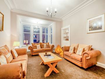 Holiday Rental for 21 People in Isle of Bute, Firth Of Clyde, Photo 3