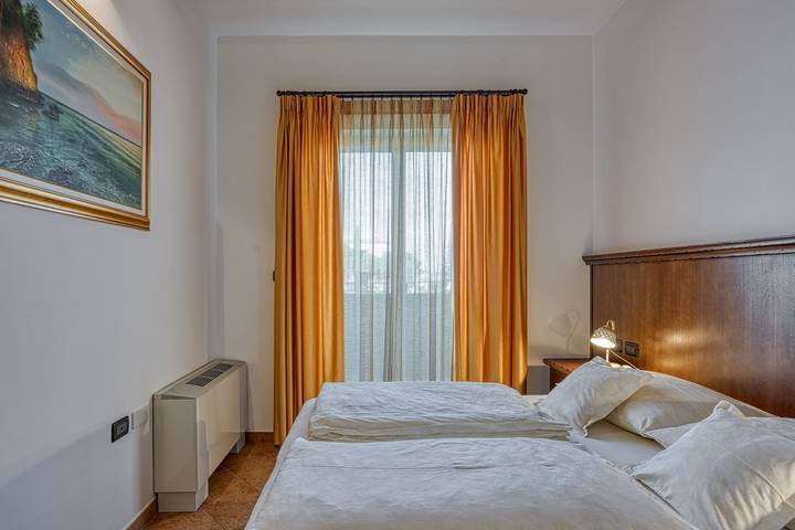 Gîte pour 4 personnes, avec balcon, adapté aux familles à Izola - 4