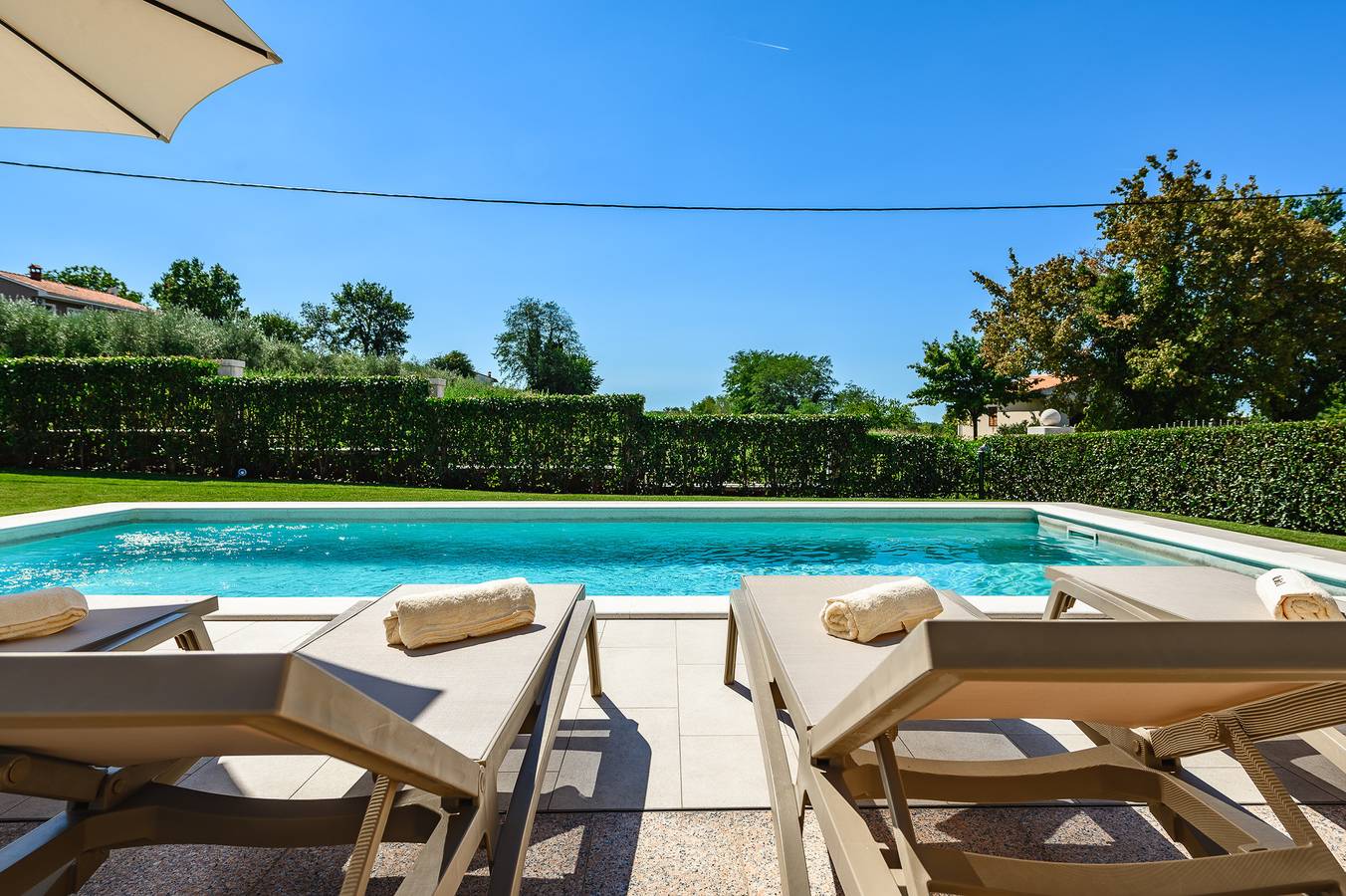 Ganze Wohnung, Premium Apartment Silvia with pool in Vizinada, Zentralistrien