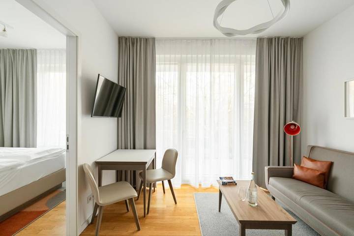 Ferienhaus für 2 Personen, mit Garten und Ausblick in Tiergarten Berlin - 2