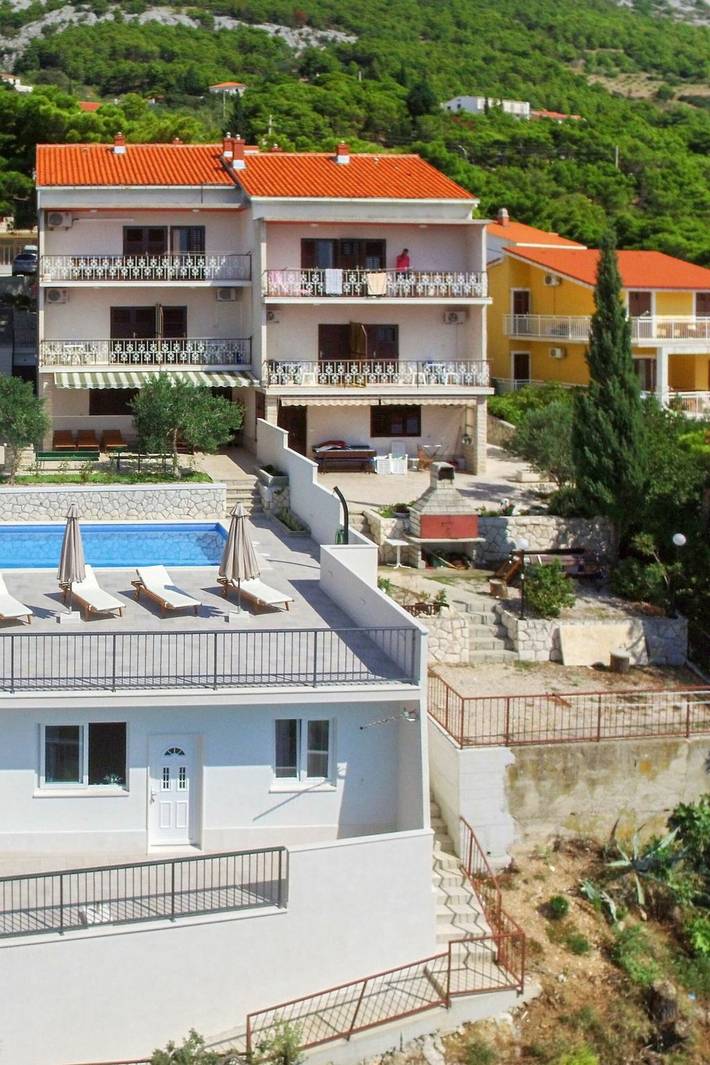 Ferienwohnung für 6 Personen, mit Balkon und Pool in Split-Dalmatien - 2