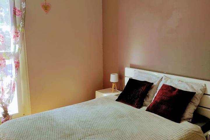 Location de vacances pour 8 personnes, avec terrasse et jardin à Brousses-et-Villaret - 4