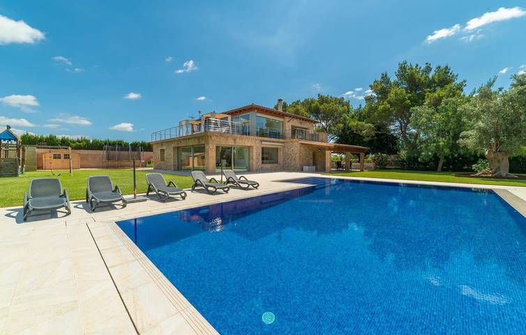 Tranquilo Apartamento con Terraza, Piscina, Cocina y WiFi en Binissalem in Biniagual, Binisalem