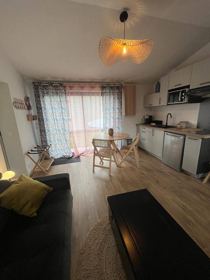 Maison d’hôte pour 2 personnes, avec terrasse et jardin à Saint-Médard-en-Jalles - 4