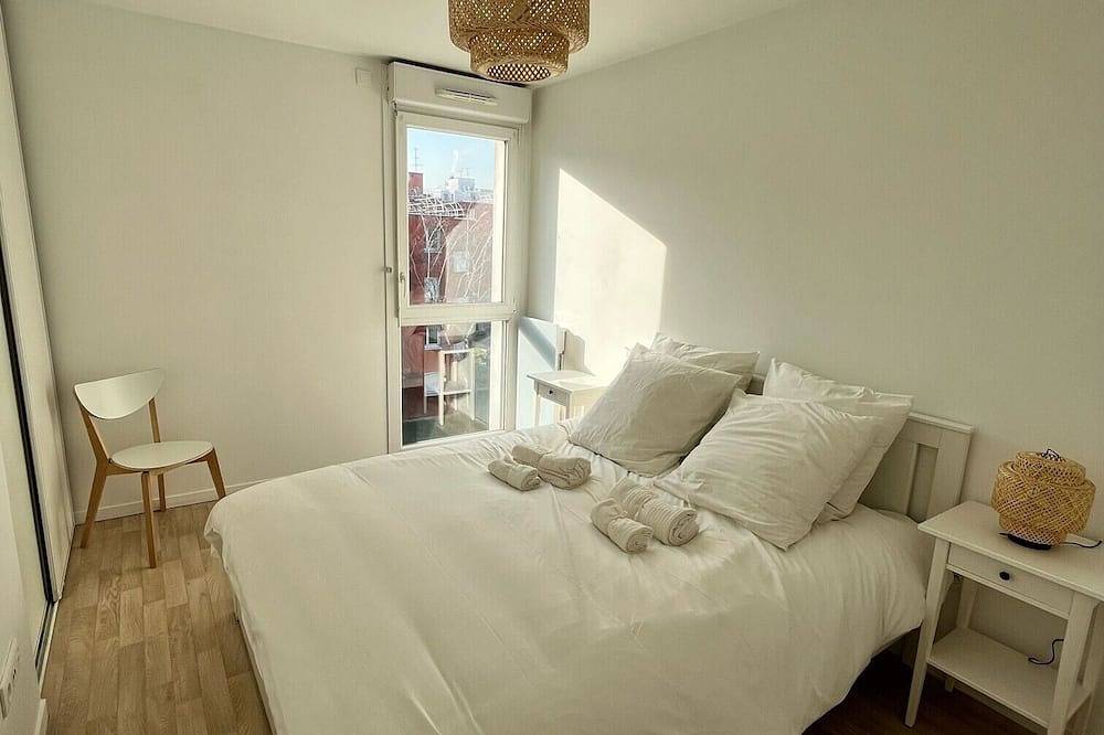 Apartamento entero, Bright apartment just outside Paris in La Courneuve, Sena-Saint Denis