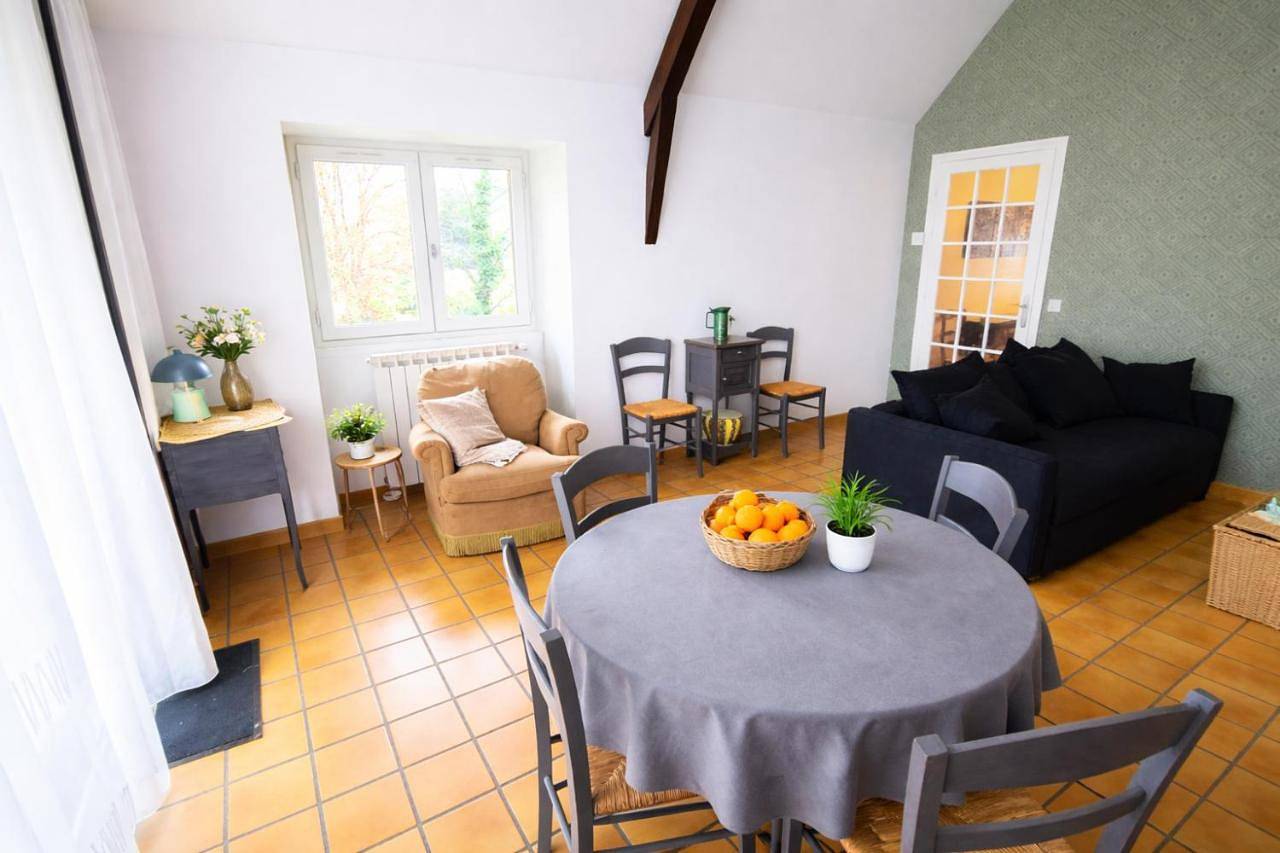 Two-Bedroom House in Figeac, Lot