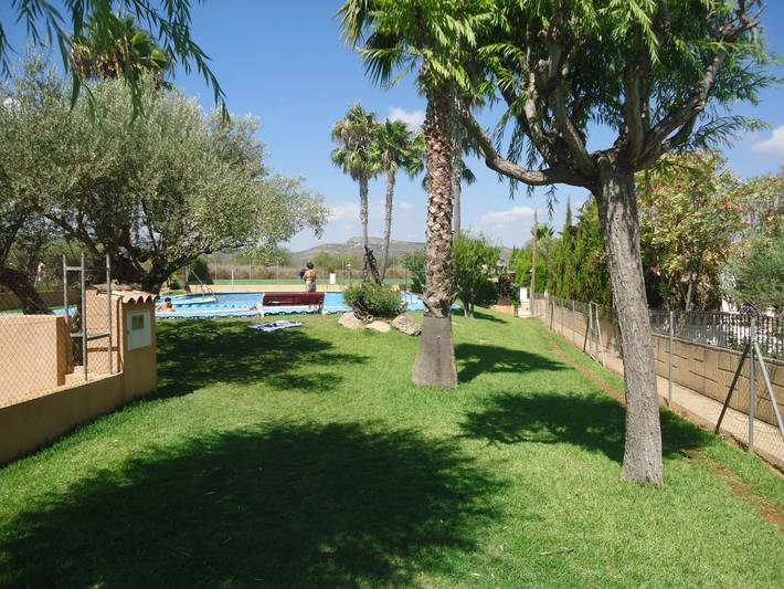 Cómodo bungalow familiar en Peñíscola, piscina comunitaria, parking, aire acondicionado opcional in Peñíscola, Costa del Azahar