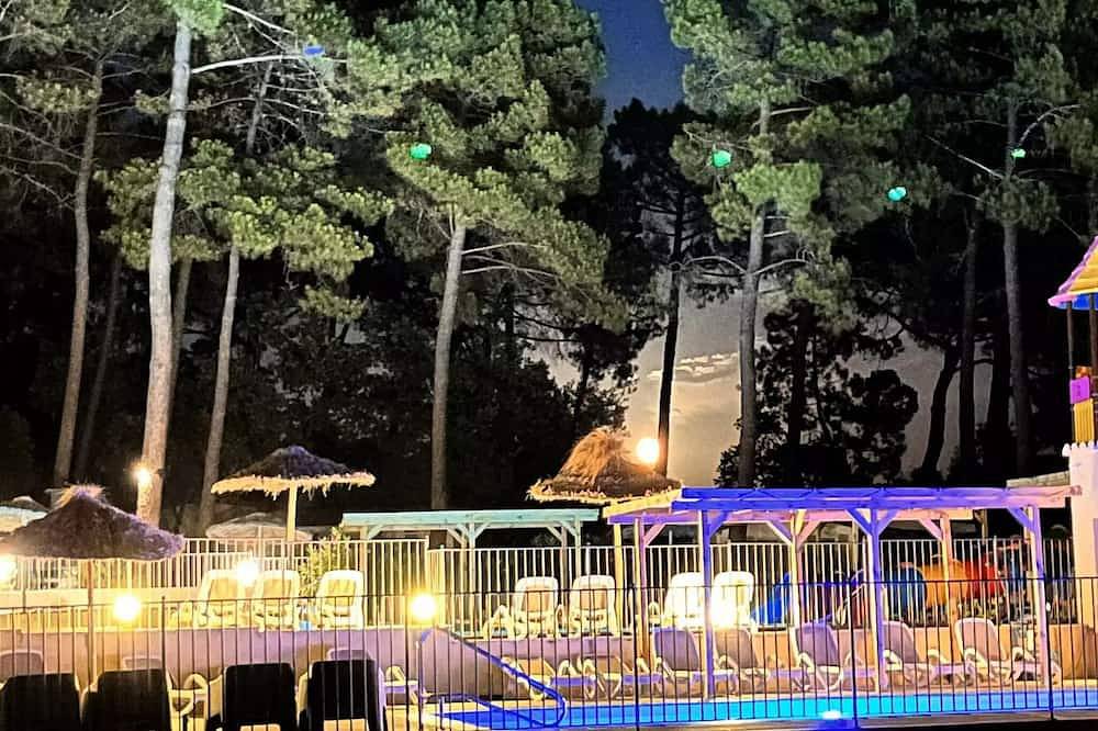 Camping La Simioune *** - Tipi 3 Zimmer 4 Personen Ohne Badezimmer in Bollène, Vaucluse