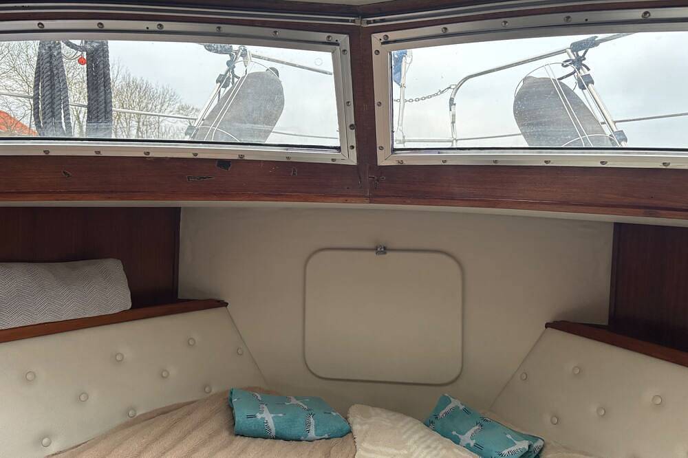 Riverside Boat Retreat on the river Thames in Windsor, Berkshire