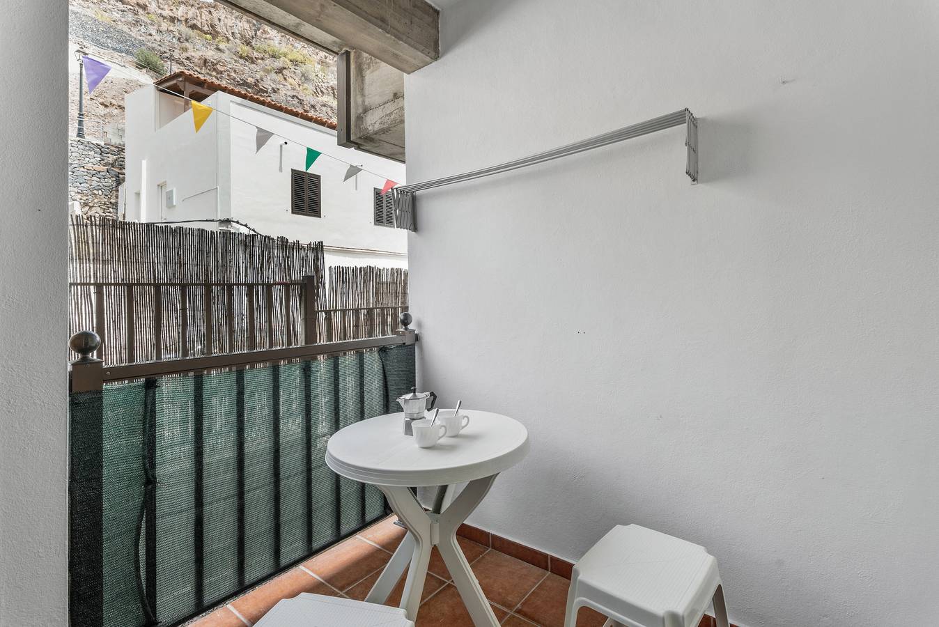 Entire apartment, Apartment 'Sol Dorado' with Shared Pool, Private Terrace and Wi-Fi in La Trinchera, La Gomera