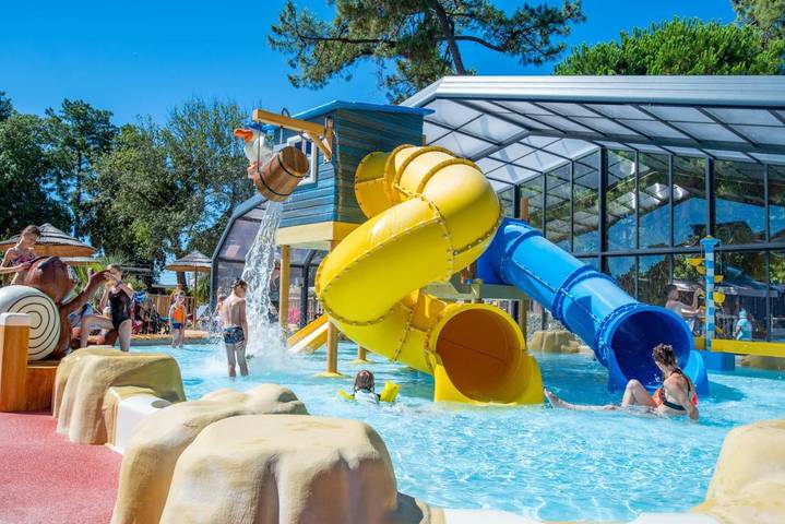 Camping pour 4 personnes, avec piscine ainsi que terrasse et sauna, animaux acceptés à Saint-Georges-d'Oléron - 3