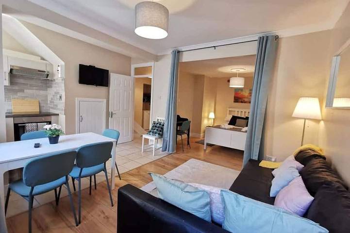 Appartamento vacanze per 4 persone, con balcone e giardino - 1