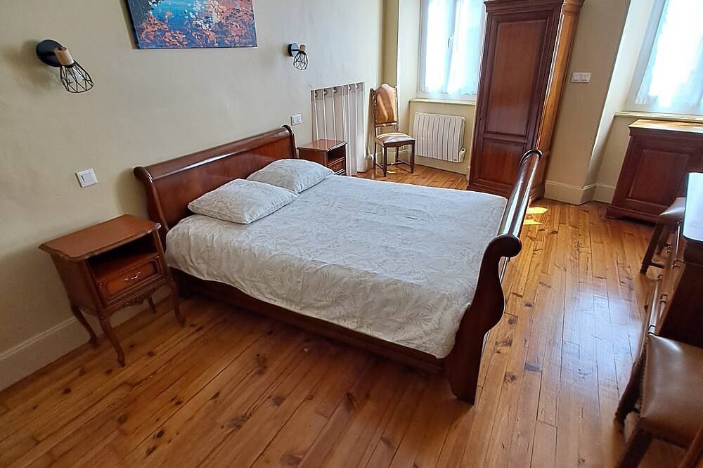 Apartamento entero, Stgofeelgood: an atypical triplex in the heart of the historic center. in Saint-Gaudens, Alto Garona