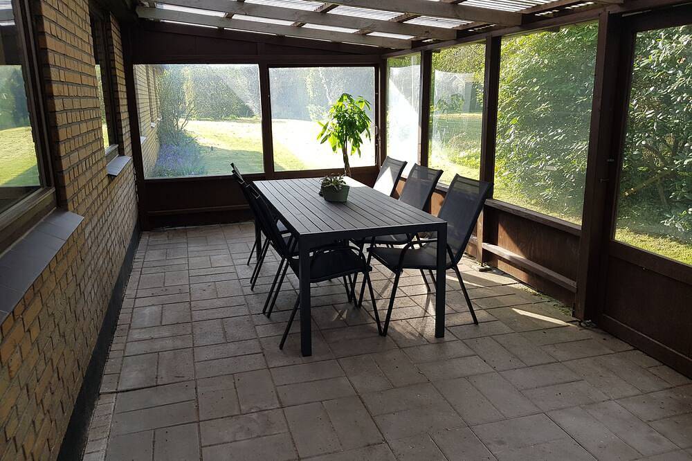 Central Holiday Home in Billund 5 bdr - 500 m to Lego House in Billund, Billund und Umgebung