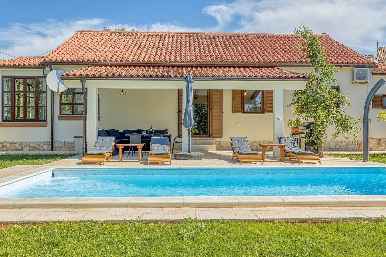 Casa vacanza a Smoljanci a partire da 164€ a notte