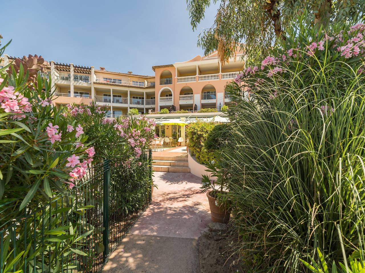 Ganze Wohnung, Malerisches Ferienhaus am Meer für 4 in Les Issambres, Roquebrune-sur-Argens