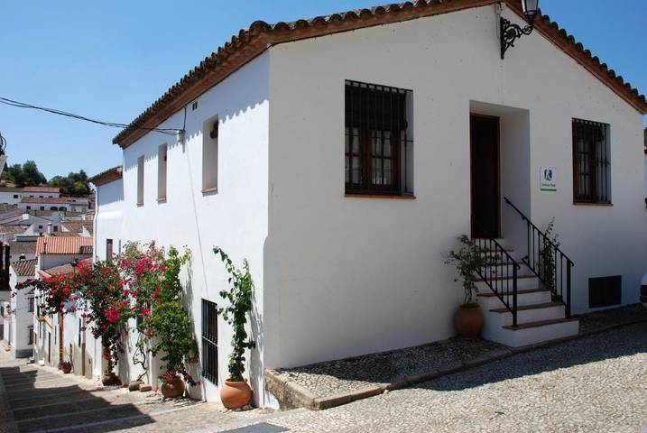 Apartamento para 4 personas, con Terraza y Vistas en Almonaster la Real