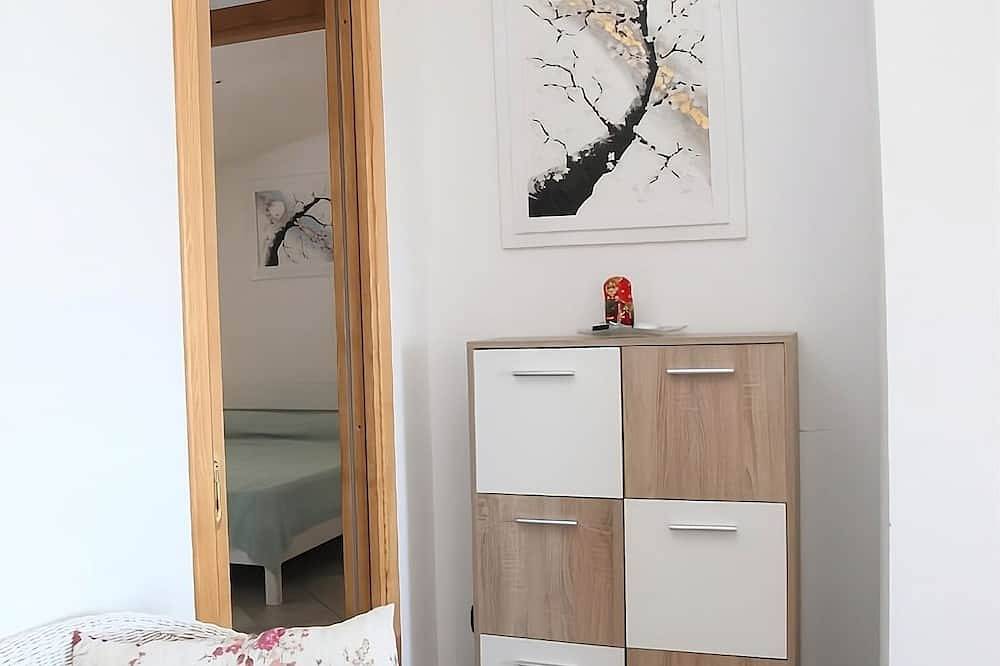 Ganze Wohnung, Stunning apartment with a view of the sea, a 700-meter walk from the beach in Santa Maria Navarrese, Baunei
