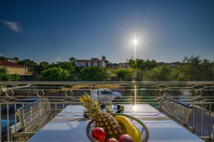 Gîte pour 3 personnes, avec jardin et vue, animaux acceptés dans Pýlos - 2