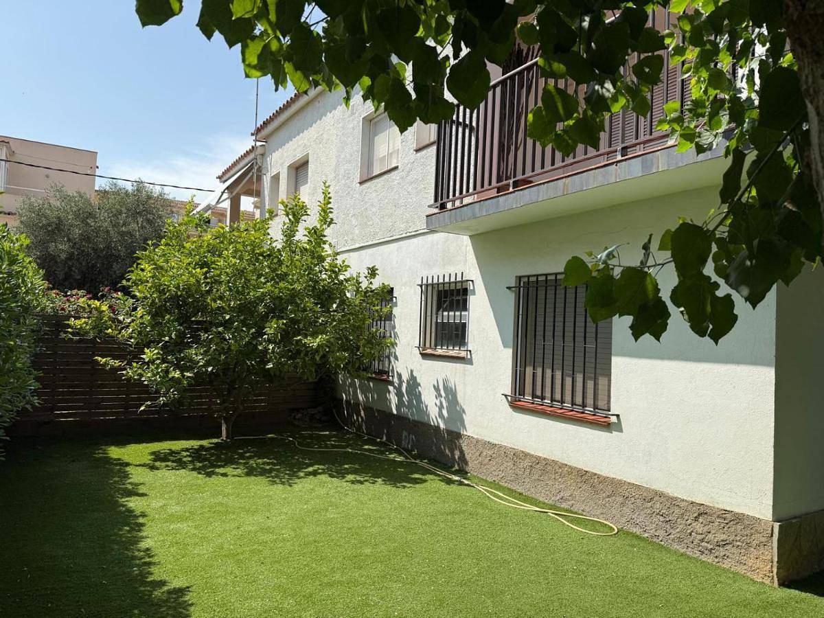 Three-Bedroom Townhouse in l'Estartit, Estartit