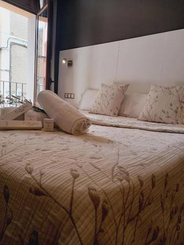 Hôtel pour 2 personnes, avec terrasse et vue, animaux acceptés à Jaca