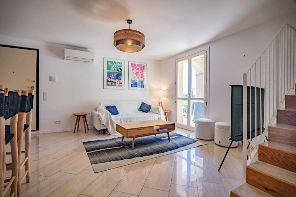 Ganze Ferienwohnung, Doppelhaushälfte mit Pool – 3 Schlafzimmer in Grimaud, Mittelmeerküste (Frankreich)