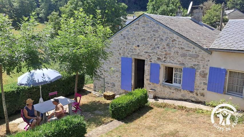 Gîte pour 4 personnes, avec jardin